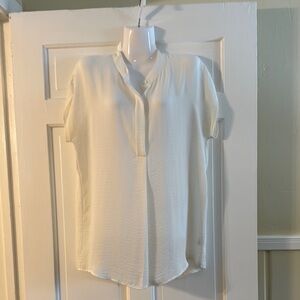 Cabi medium cream top/worn once